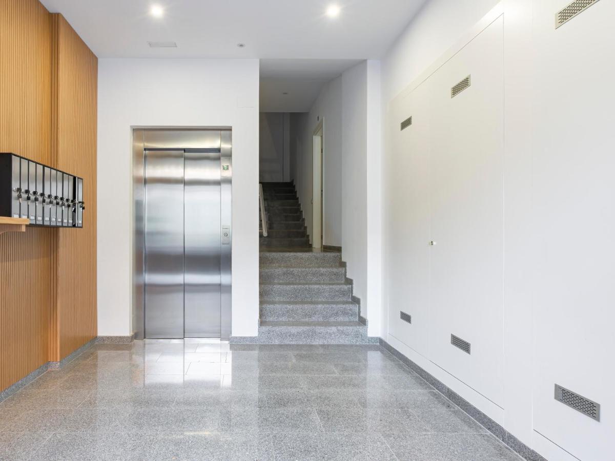 Limehome Barcelona Carrer De Besalu 90 - Estancia Temporal Exterior foto